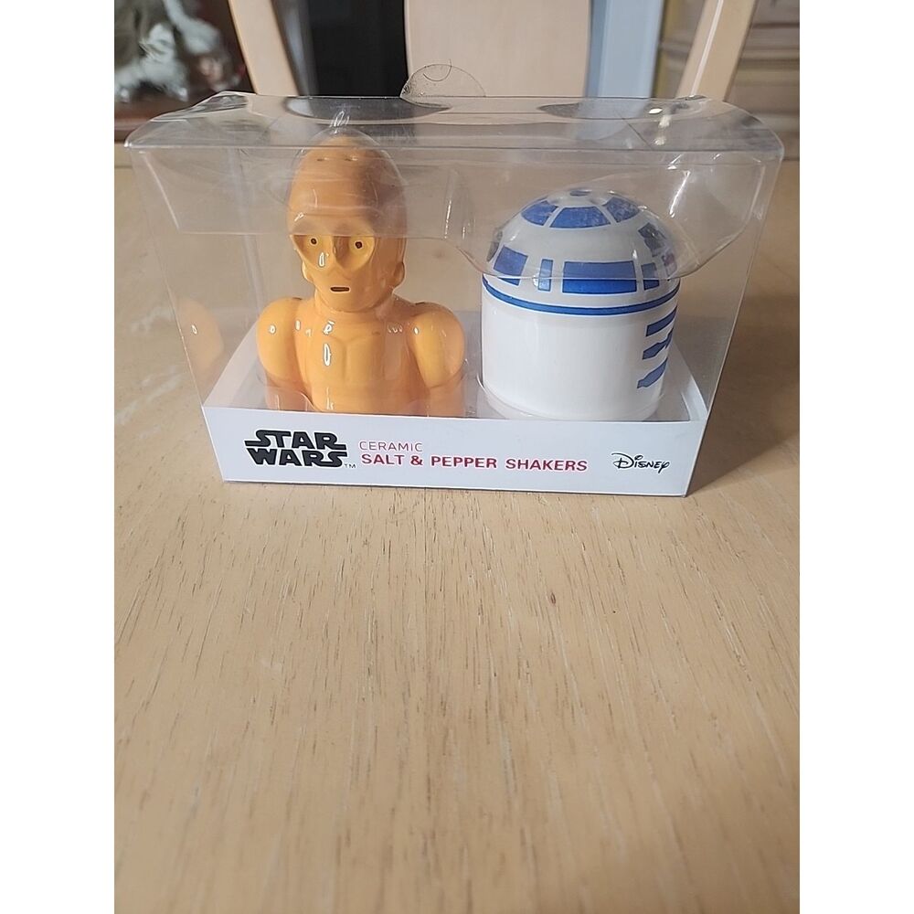 Disney Star Wars Ceramic Salt & Pepper Shakers R2-D2 & C-3PO Droids Gift Set